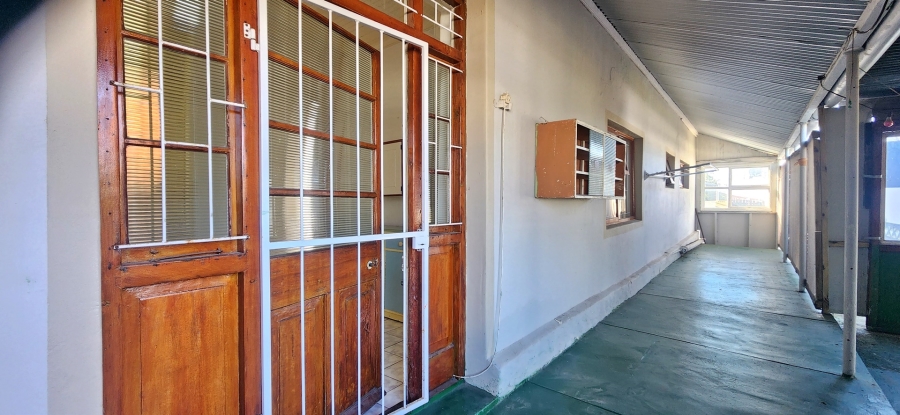 2 Bedroom Property for Sale in Bredasdorp Western Cape